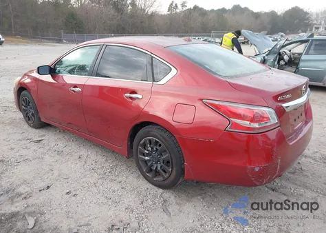 2015 Nissan Altima 2.5 S из США, поврежденный, VIN 1N4AL3AP8FC228091